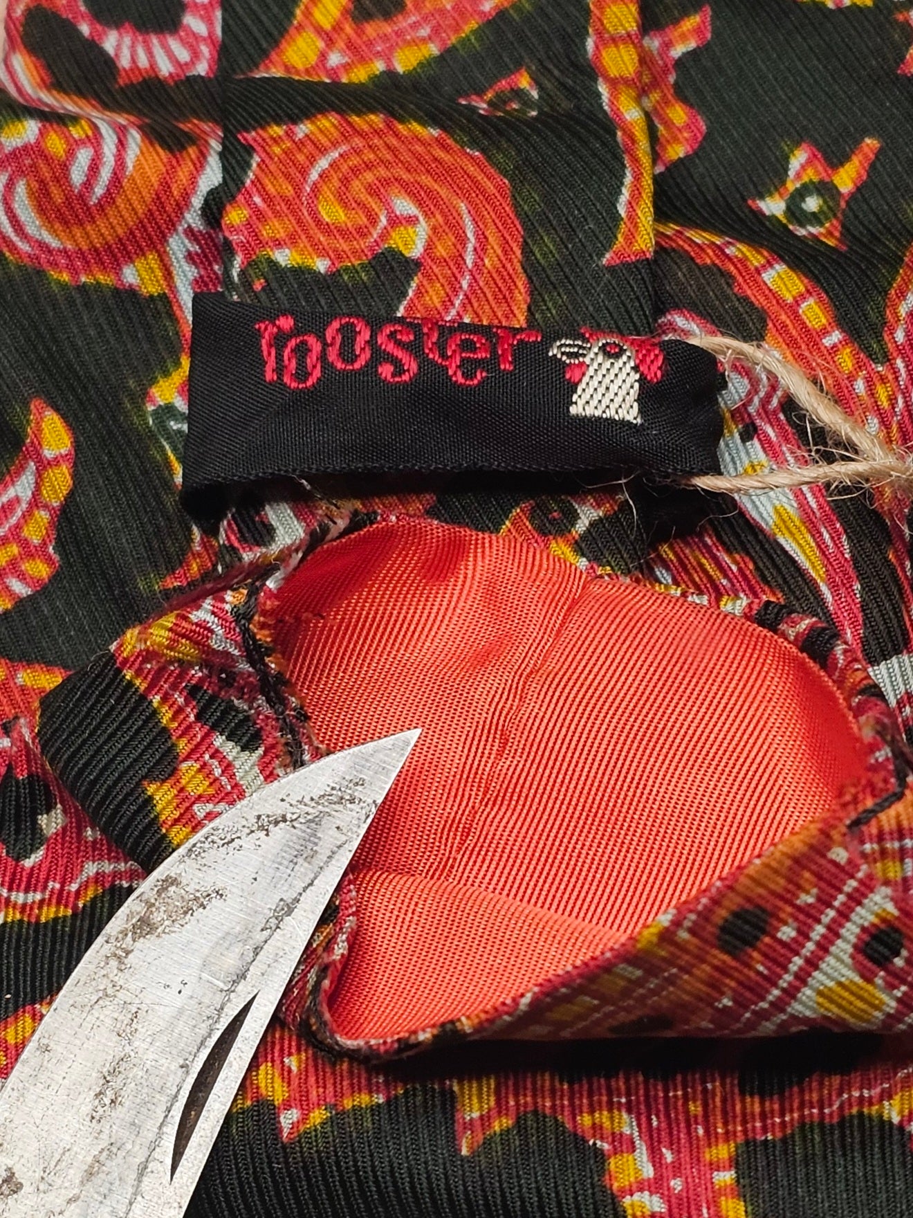 60's Square End Tie