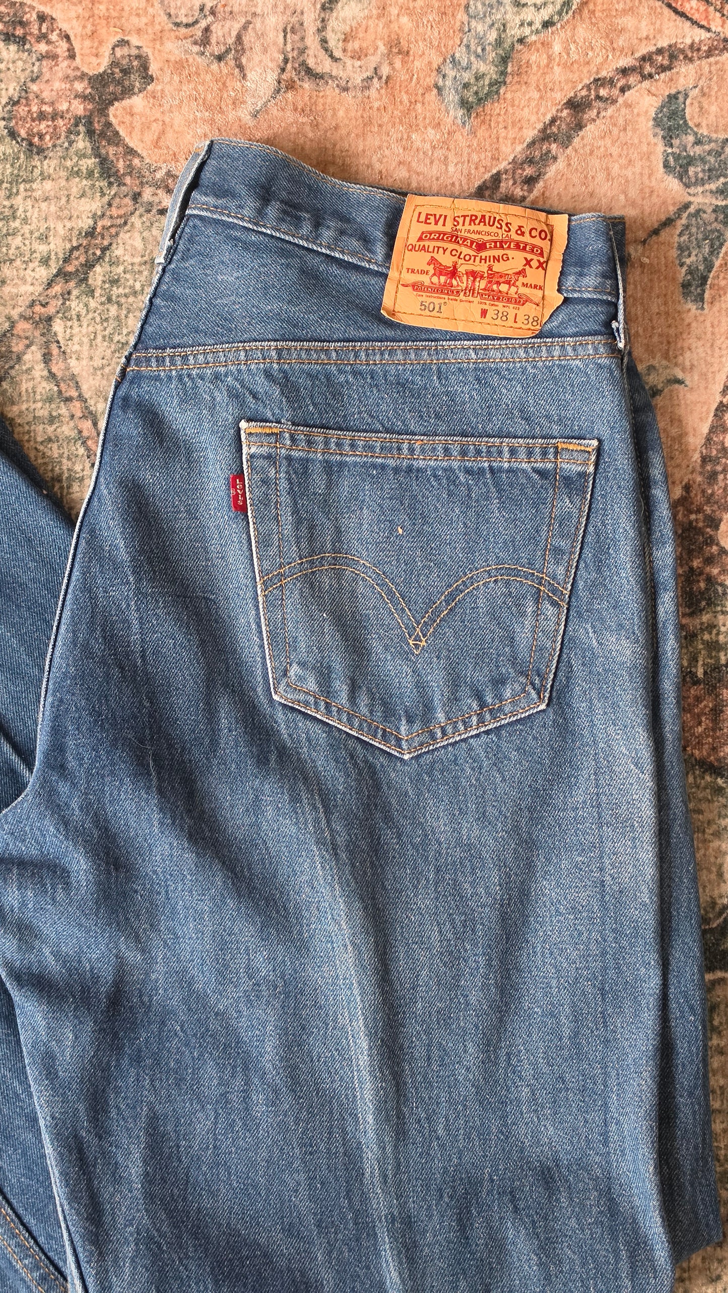 2000s Levi's 501 - 36 x 35