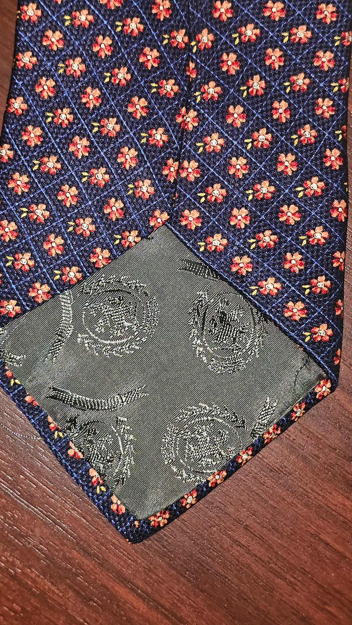 Repeating Flower Tommy Hilfiger Tie - 90's