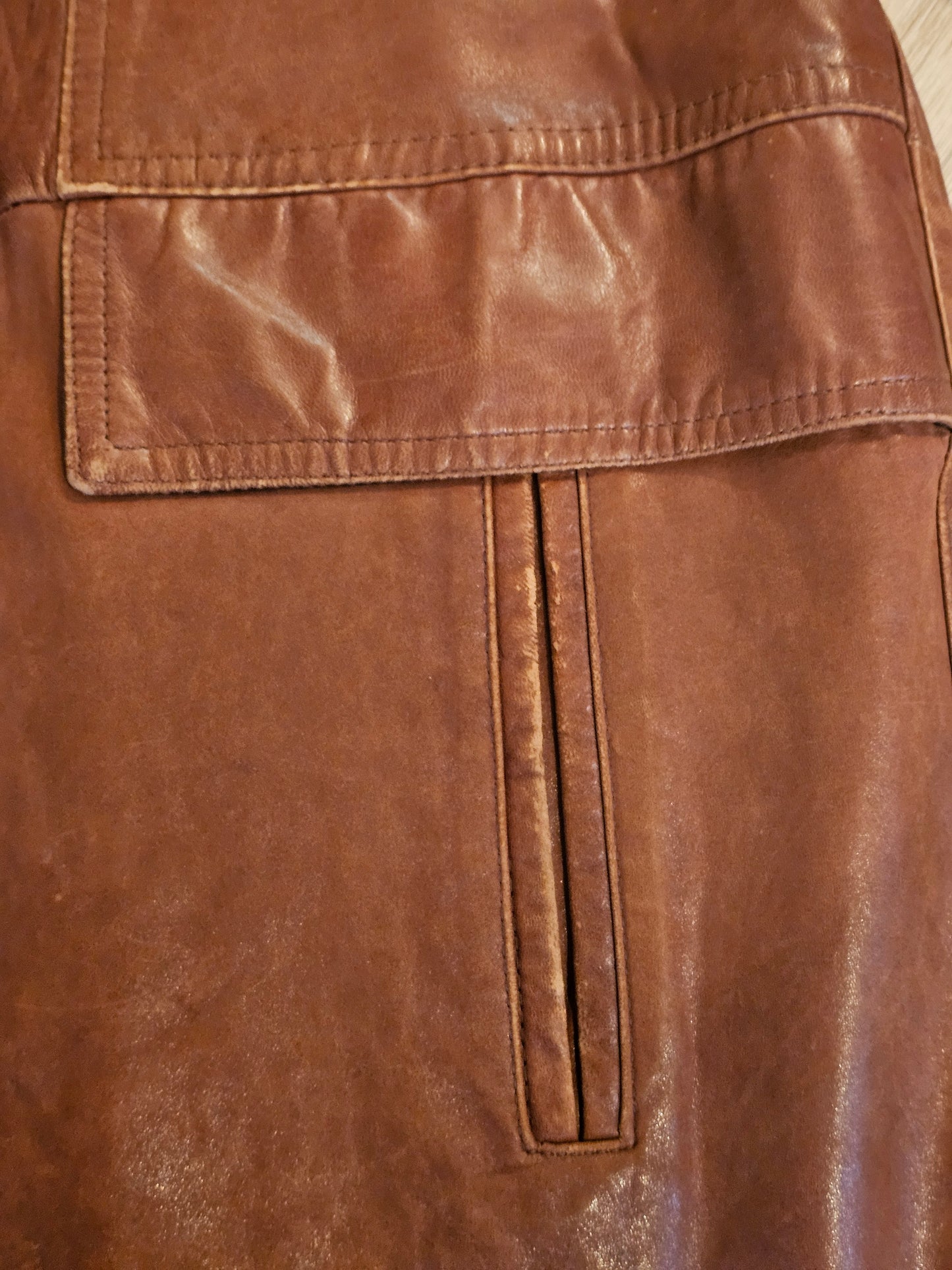 70's Worn and Thrashed Leather Jacket - 48