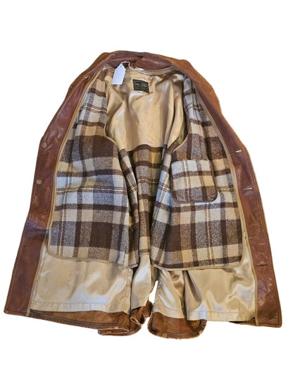 70's Worn and Thrashed Leather Jacket - 48