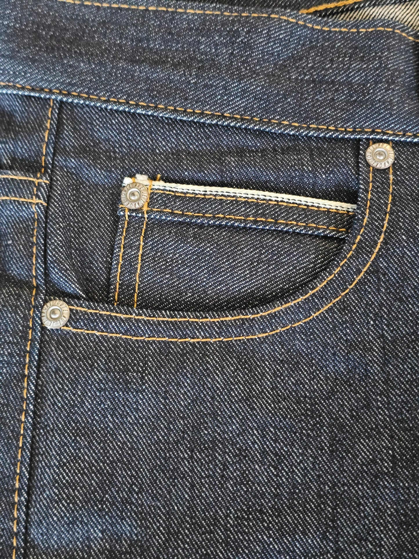 BNWT Skinny Guy Fit W27 L31