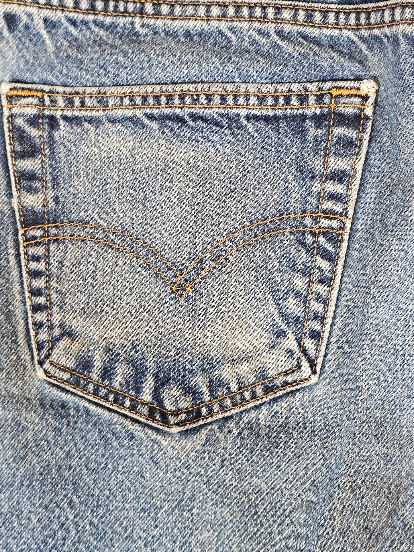 Dec 2001 Levi's MIUSA 505 - 36 x 32