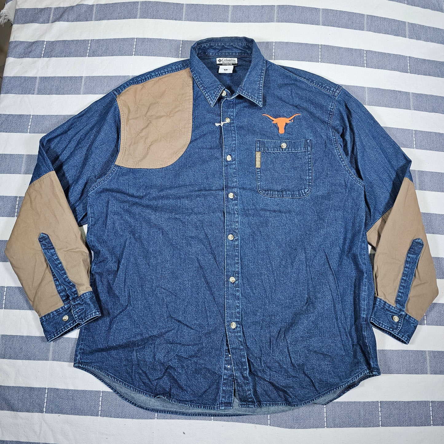 UT Texas Longhorns Columbia Denim Shirt - XL - 25x34