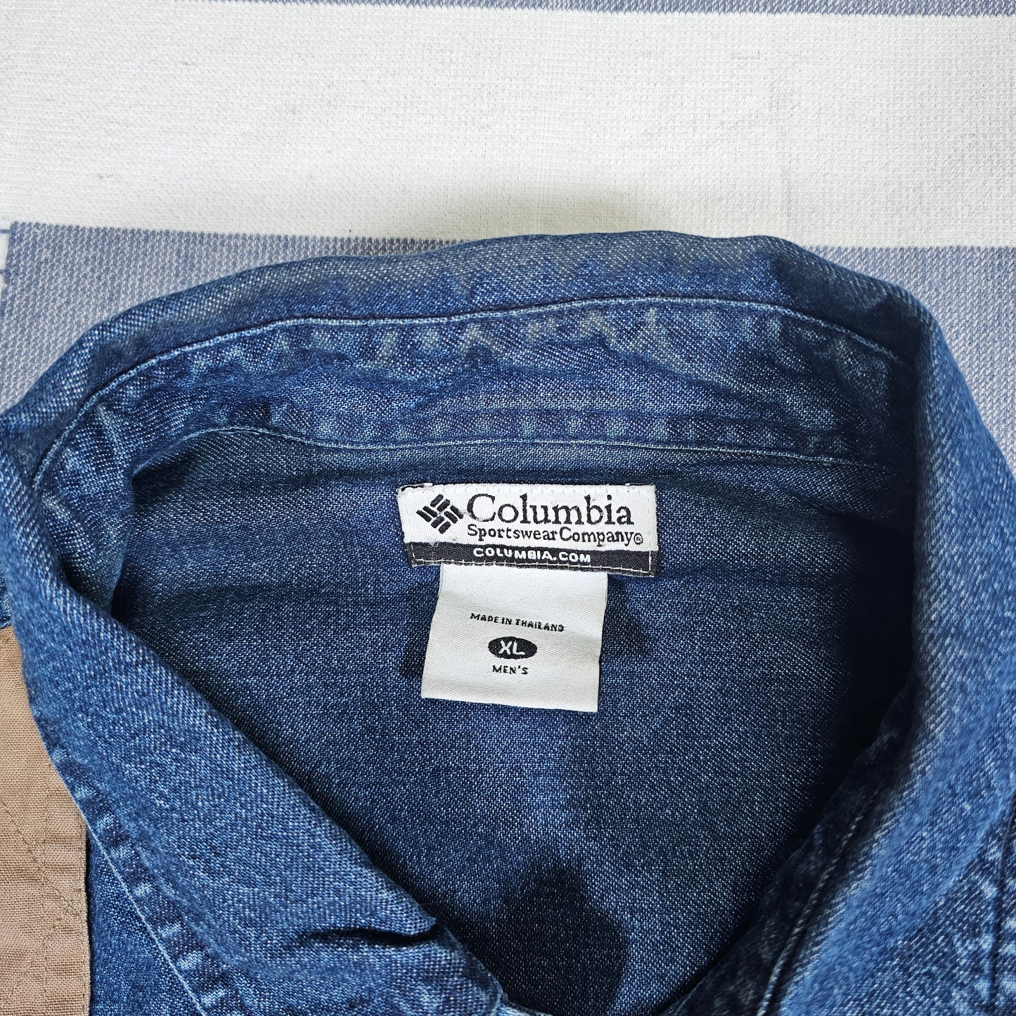 UT Texas Longhorns Columbia Denim Shirt - XL - 25x34